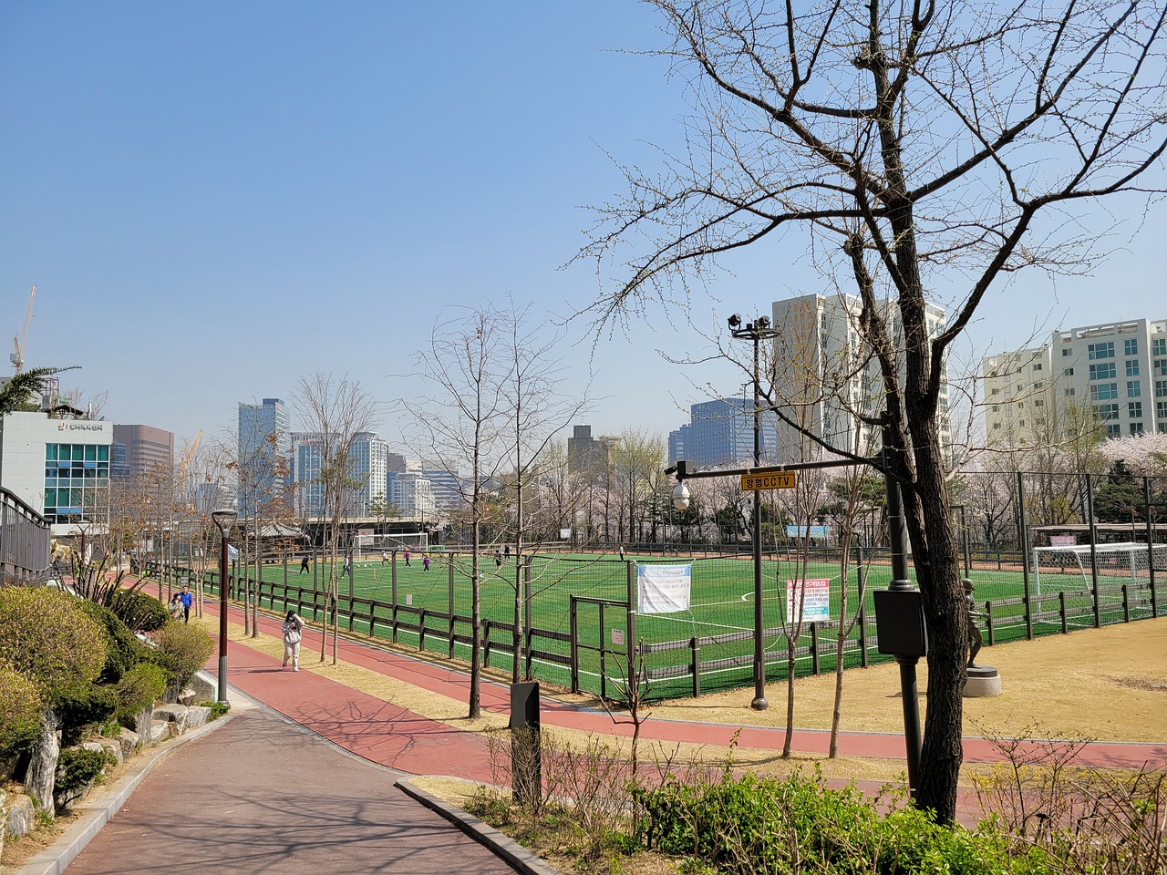 并最终降级 并最终降级